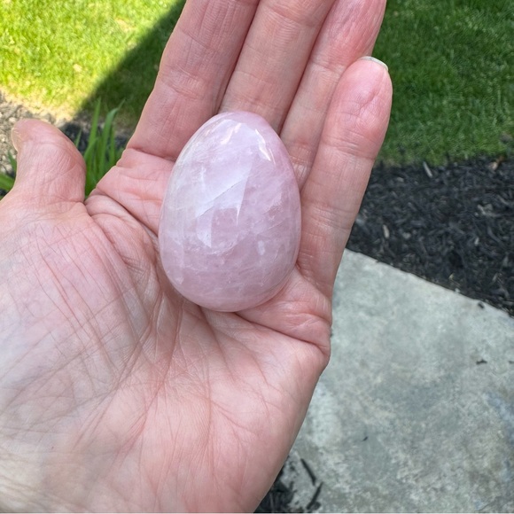 Rose Quartz Crystal Egg with Ring Holder - Picture 7 of 9